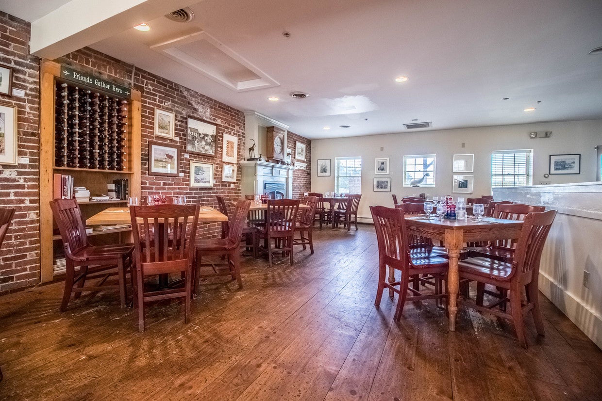 Downtown Damariscotta restaurant finds enthusiastic buyers